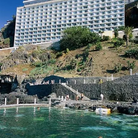 Hotel Semiramis 5*